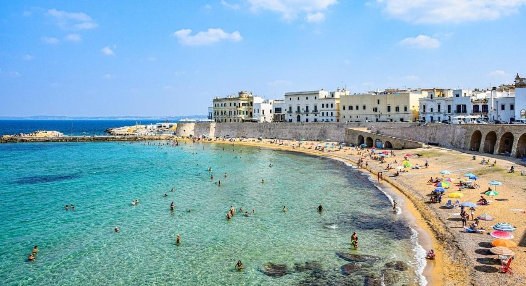加拉托内Santa Maria Al Bagno别墅 外观 照片